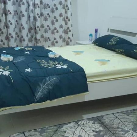 Debayu Homestay With Free Parking At Setia Alam Shah Alam Kültér fotó