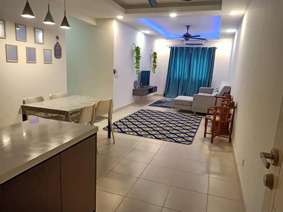 Debayu Homestay With Free Parking At Setia Alam Shah Alam Kültér fotó