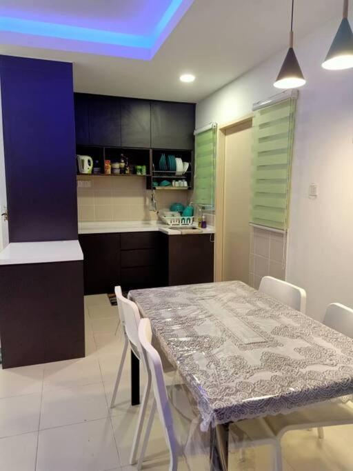 Debayu Homestay With Free Parking At Setia Alam Shah Alam Kültér fotó